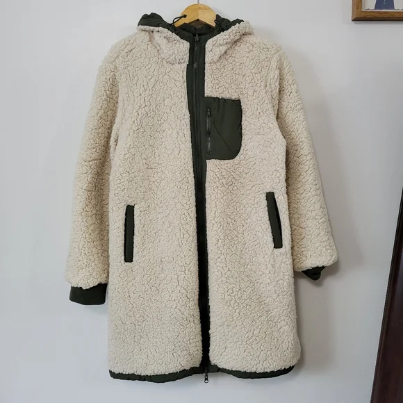 FINAL OFFER🔥 Reversible Sherpa Winter Coat - Picture 9 of 14